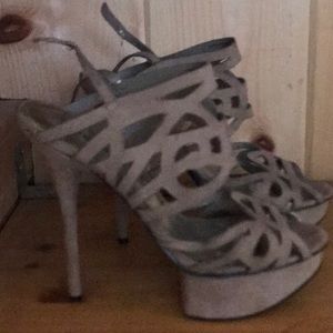 Bebe Heels laser cut in Pewter 😍